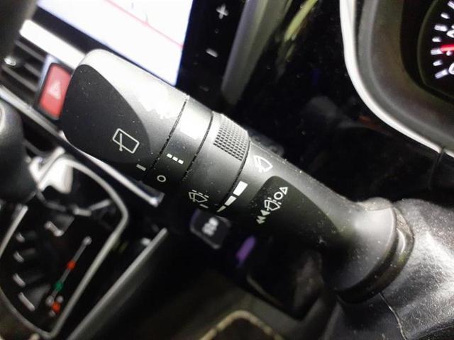 ヴォクシー ＺＳキラメキ３　新品タイヤ／純正エアロ／保証書／社外　１１インチ　ＳＤナビ／フリップダウンモニター　社外　１２．８インチ／衝突安全装置／両側電動スライドドア／車線逸脱防止支援システム／シート　ハーフレザー　フルエアロ（17枚目）