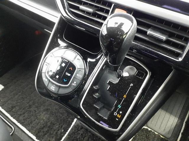 ヴォクシー ＺＳキラメキ３　新品タイヤ／純正エアロ／保証書／社外　１１インチ　ＳＤナビ／フリップダウンモニター　社外　１２．８インチ／衝突安全装置／両側電動スライドドア／車線逸脱防止支援システム／シート　ハーフレザー　フルエアロ（18枚目）