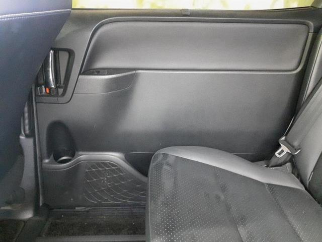 ヴォクシー ＺＳキラメキ３　新品タイヤ／純正エアロ／保証書／社外　１１インチ　ＳＤナビ／フリップダウンモニター　社外　１２．８インチ／衝突安全装置／両側電動スライドドア／車線逸脱防止支援システム／シート　ハーフレザー　フルエアロ（24枚目）