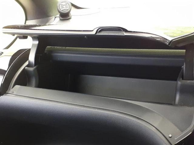 ヴォクシー ＺＳキラメキ３　新品タイヤ／純正エアロ／保証書／社外　１１インチ　ＳＤナビ／フリップダウンモニター　社外　１２．８インチ／衝突安全装置／両側電動スライドドア／車線逸脱防止支援システム／シート　ハーフレザー　フルエアロ（35枚目）