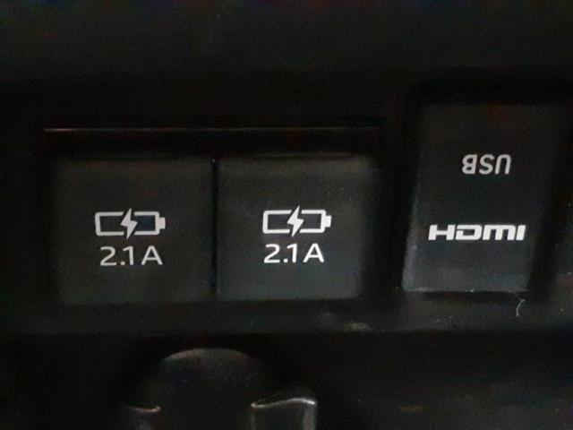 ヴォクシー ＺＳキラメキ３　新品タイヤ／純正エアロ／保証書／社外　１１インチ　ＳＤナビ／フリップダウンモニター　社外　１２．８インチ／衝突安全装置／両側電動スライドドア／車線逸脱防止支援システム／シート　ハーフレザー　フルエアロ（45枚目）