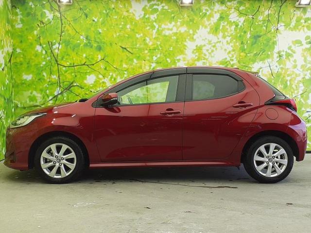 ヤリス Ｇ　保証書／ディスプレイオーディオ／衝突安全装置／車線逸脱防止支援システム／ドライブレコーダー　社外／ヘッドランプ　ＬＥＤ／ＵＳＢジャック／Ｂｌｕｅｔｏｏｔｈ接続／ＥＴＣ／ＥＢＤ付ＡＢＳ　バックカメラ（2枚目）