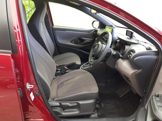 ヤリス Ｇ　保証書／ディスプレイオーディオ／衝突安全装置／車線逸脱防止支援システム／ドライブレコーダー　社外／ヘッドランプ　ＬＥＤ／ＵＳＢジャック／Ｂｌｕｅｔｏｏｔｈ接続／ＥＴＣ／ＥＢＤ付ＡＢＳ　バックカメラ（4枚目）
