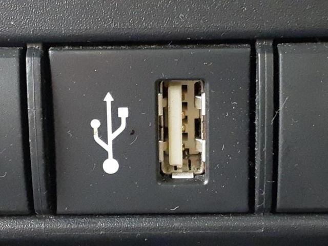 ヤリス Ｇ　保証書／ディスプレイオーディオ／衝突安全装置／車線逸脱防止支援システム／ドライブレコーダー　社外／ヘッドランプ　ＬＥＤ／ＵＳＢジャック／Ｂｌｕｅｔｏｏｔｈ接続／ＥＴＣ／ＥＢＤ付ＡＢＳ　バックカメラ（37枚目）