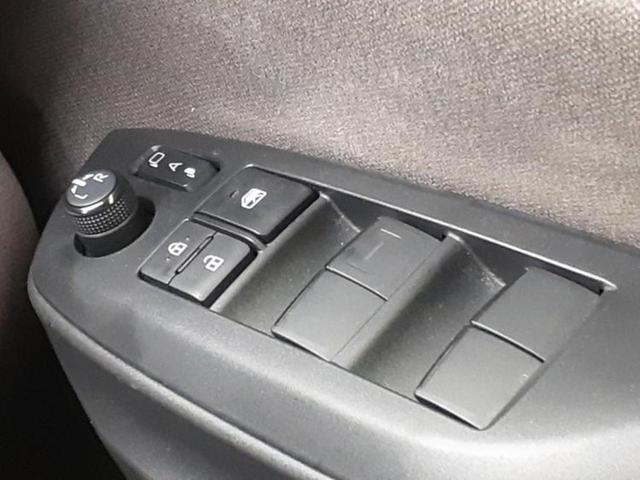 ヤリス Ｇ　保証書／ディスプレイオーディオ／衝突安全装置／車線逸脱防止支援システム／ドライブレコーダー　社外／ヘッドランプ　ＬＥＤ／ＵＳＢジャック／Ｂｌｕｅｔｏｏｔｈ接続／ＥＴＣ／ＥＢＤ付ＡＢＳ　バックカメラ（38枚目）