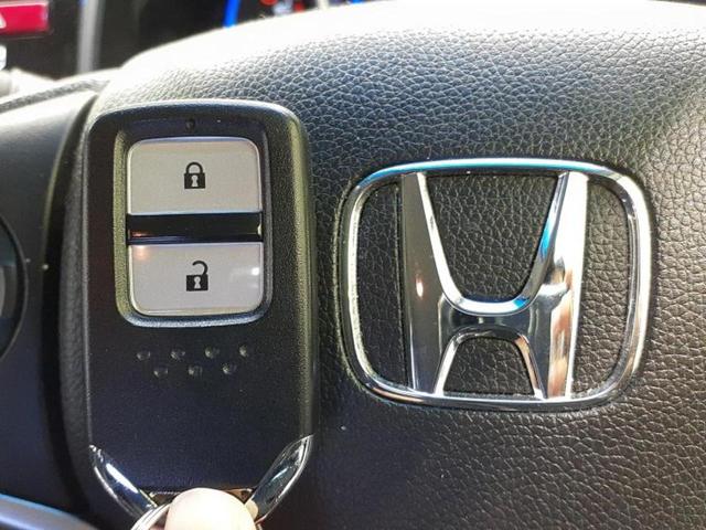 フィットハイブリッド ハイブリッド・Ｌパッケージ　新品タイヤ／社外　ナビ／パーキングアシスト　バックガイド／ヘッドランプ　ＨＩＤ／Ｂｌｕｅｔｏｏｔｈ接続／ＥＴＣ／ＥＢＤ付ＡＢＳ／横滑り防止装置／アイドリングストップ／ホンダセンシング　バックカメラ（37枚目）