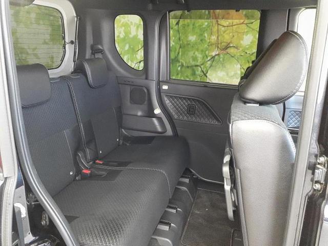 タント カスタムＲＳスタイルセレクション　新品タイヤ／保証書／純正　９インチ　ＳＤナビ／衝突安全装置／両側電動スライドドア／シートヒーター／パノラマモニター／車線逸脱防止支援システム／シート　ハーフレザー／ドライブレコーダー　純正　禁煙車（5枚目）