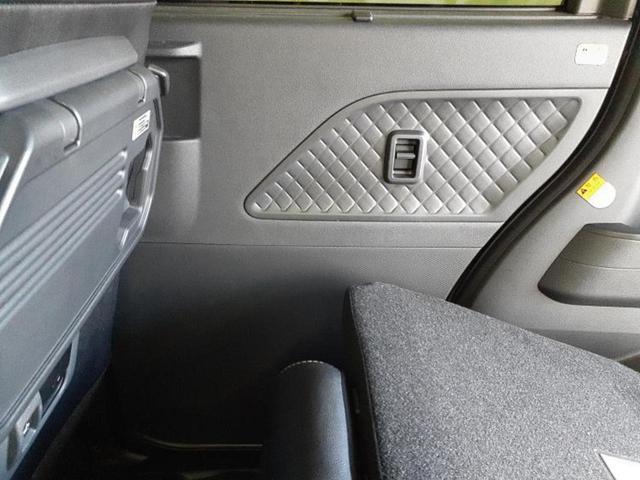 タント カスタムＲＳスタイルセレクション　新品タイヤ／保証書／純正　９インチ　ＳＤナビ／衝突安全装置／両側電動スライドドア／シートヒーター／パノラマモニター／車線逸脱防止支援システム／シート　ハーフレザー／ドライブレコーダー　純正　禁煙車（22枚目）