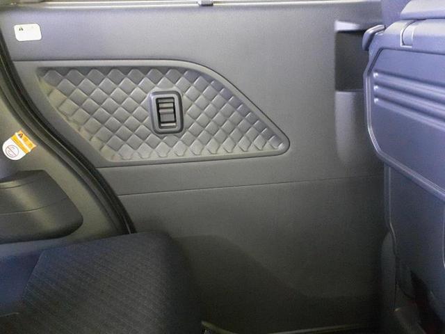 タント カスタムＲＳスタイルセレクション　新品タイヤ／保証書／純正　９インチ　ＳＤナビ／衝突安全装置／両側電動スライドドア／シートヒーター／パノラマモニター／車線逸脱防止支援システム／シート　ハーフレザー／ドライブレコーダー　純正　禁煙車（23枚目）