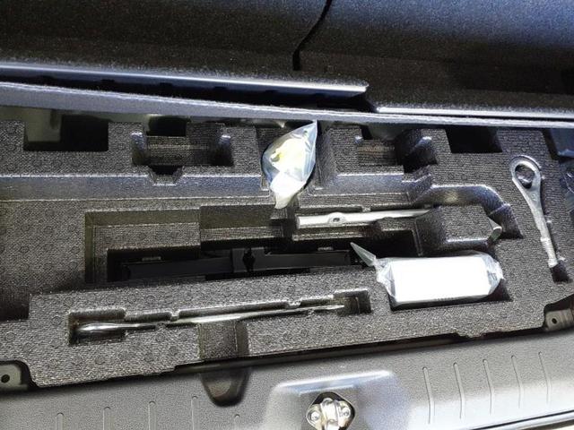 タント カスタムＲＳスタイルセレクション　新品タイヤ／保証書／純正　９インチ　ＳＤナビ／衝突安全装置／両側電動スライドドア／シートヒーター／パノラマモニター／車線逸脱防止支援システム／シート　ハーフレザー／ドライブレコーダー　純正　禁煙車（24枚目）