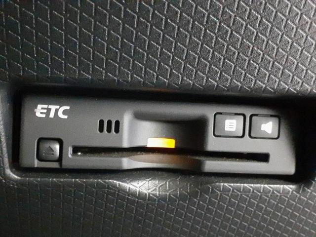 タント カスタムＲＳスタイルセレクション　新品タイヤ／保証書／純正　９インチ　ＳＤナビ／衝突安全装置／両側電動スライドドア／シートヒーター／パノラマモニター／車線逸脱防止支援システム／シート　ハーフレザー／ドライブレコーダー　純正　禁煙車（25枚目）