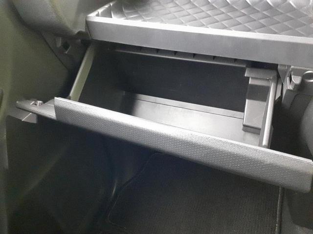 タント カスタムＲＳスタイルセレクション　新品タイヤ／保証書／純正　９インチ　ＳＤナビ／衝突安全装置／両側電動スライドドア／シートヒーター／パノラマモニター／車線逸脱防止支援システム／シート　ハーフレザー／ドライブレコーダー　純正　禁煙車（32枚目）