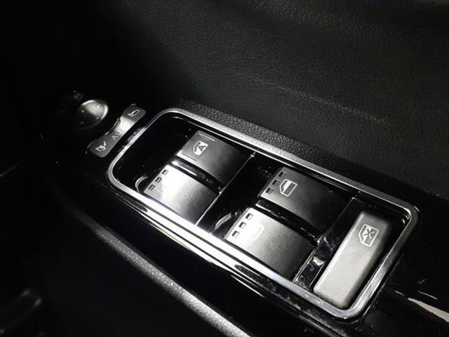 タント カスタムＲＳスタイルセレクション　新品タイヤ／保証書／純正　９インチ　ＳＤナビ／衝突安全装置／両側電動スライドドア／シートヒーター／パノラマモニター／車線逸脱防止支援システム／シート　ハーフレザー／ドライブレコーダー　純正　禁煙車（47枚目）