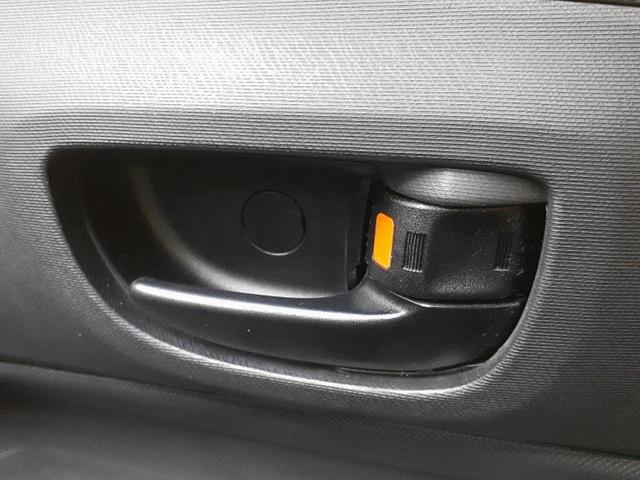 アクア Ｓ　新品タイヤ／保証書／純正　ＳＤナビ／ＥＴＣ／ＥＢＤ付ＡＢＳ／横滑り防止装置／アイドリングストップ／バックモニター／フルセグＴＶ／エアバッグ　運転席／エアバッグ　助手席／パワーウインドウ　バックカメラ（40枚目）