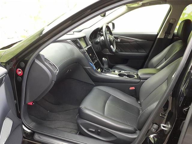 スカイライン ＧＴタイプＳＰ　新品タイヤ／サンルーフ／ＢＯＳＥ／純正　ＳＤナビ／衝突安全装置／シートヒーター　前席／アラウンドビューモニター／車線逸脱防止支援システム／シート　フルレザー／ドライブレコーダー　社外　革シート（6枚目）