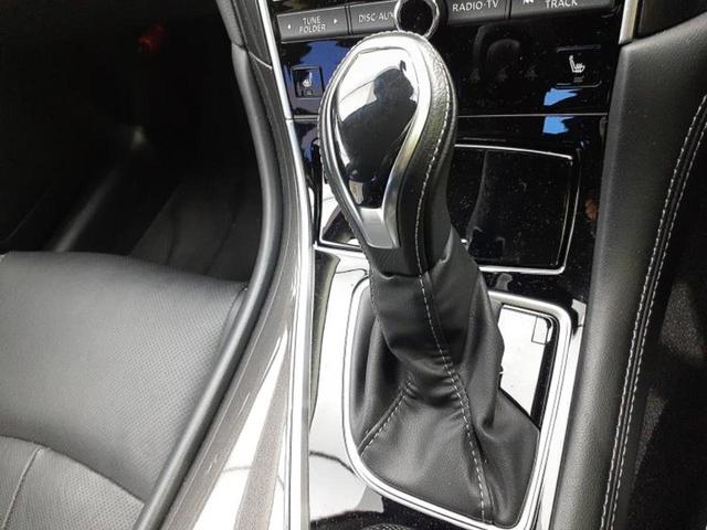 スカイライン ＧＴタイプＳＰ　新品タイヤ／サンルーフ／ＢＯＳＥ／純正　ＳＤナビ／衝突安全装置／シートヒーター　前席／アラウンドビューモニター／車線逸脱防止支援システム／シート　フルレザー／ドライブレコーダー　社外　革シート（18枚目）