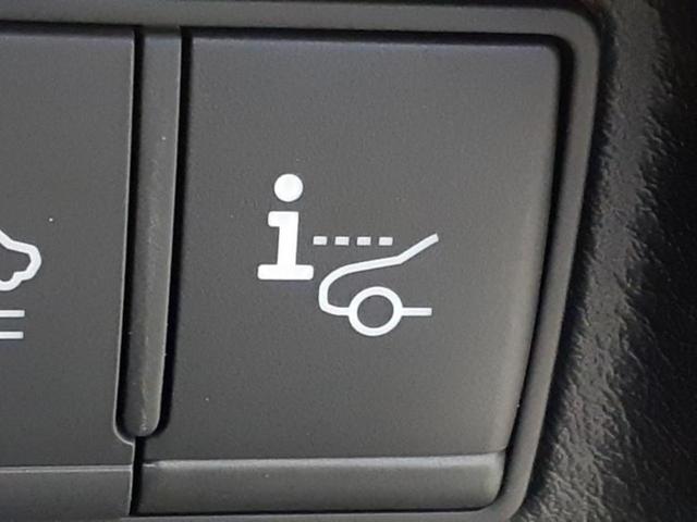 スカイライン ＧＴタイプＳＰ　新品タイヤ／サンルーフ／ＢＯＳＥ／純正　ＳＤナビ／衝突安全装置／シートヒーター　前席／アラウンドビューモニター／車線逸脱防止支援システム／シート　フルレザー／ドライブレコーダー　社外　革シート（25枚目）