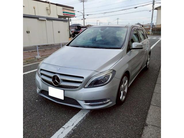 Ｂクラス Ｂ１８０　スポーツ　パノラマルーフ　黒革スポーツシート　運転席・助手席パワーシート　　シートヒーター　純正ＨＤＤナビ＆フルセグＴＶ　Ｂカメラ　ＥＴＣ　１７ＡＷ　レーダーセーフティーＰＫＧ　バリューＰＫＧ　禁煙車（2枚目）