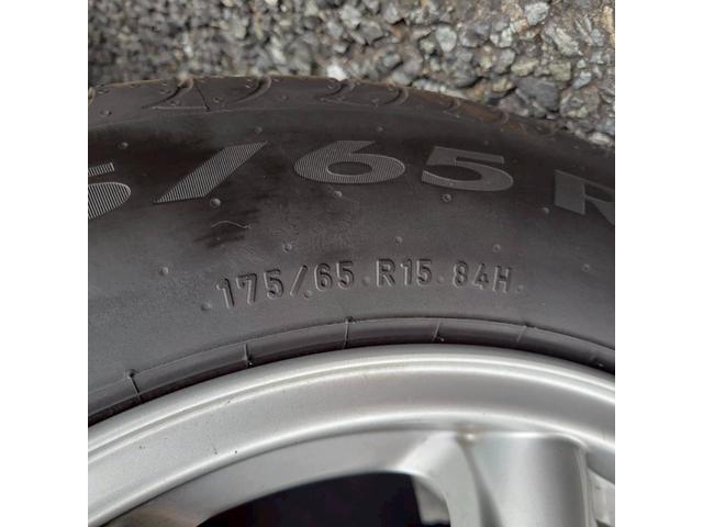 ＭＩＮＩ クーパー　セブン　後期モデル　特別仕様車　専用色ソーラーレッド／シルバールーフ　メッキミラー　専用シート＆専用１６ＡＷ　ＥＴＣ　フォグ　キーレスキー（26枚目）