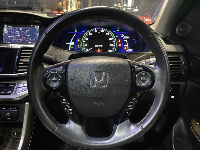 アコード ハイブリッド 純正ステアリング