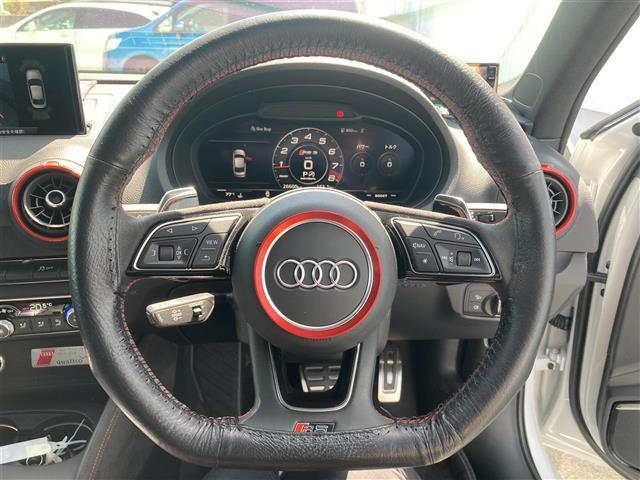 アウディ ＲＳ３