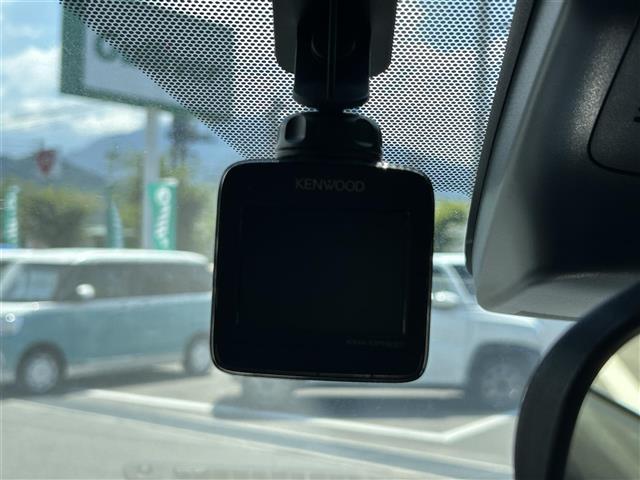 アクア Ｓスタイルブラック　純正ナビ（Ｂｌｕｅｔｏｏｔｈ／フルセグＴＶ／ＳＤ／ＣＤ／ＤＶＤ）バックカメラ　前後コーナーセンサー　ＥＴＣ　オートマチックハイハイビーム　横滑り防止装置　レーンキープアシスト　衝突被害軽減システム（5枚目）