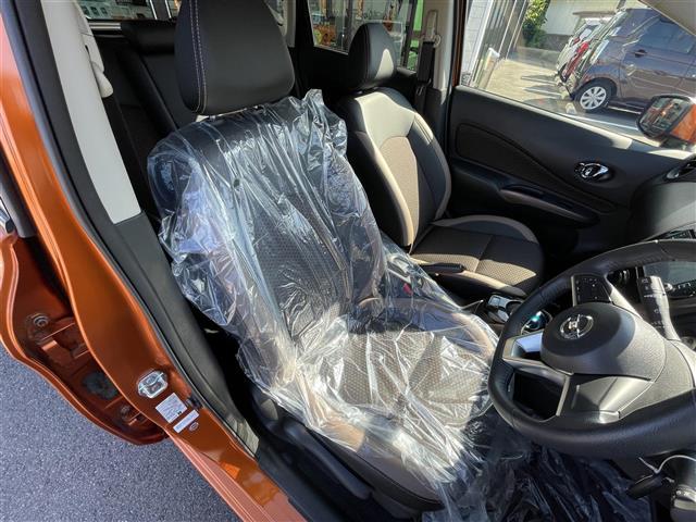ノート e-パワー メダリスト 純正SDナビ/アラウンドビューモニター/ETC/前方ドライブレコーダー/Bluetooth/ハーフレザー/純正アルミホイール/純正フロアマット/前後コーナーセンサー/LEDヘッドライト/横滑り防止装置(11枚目)