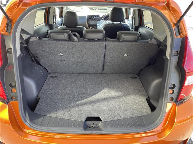 ノート e-パワー メダリスト 純正SDナビ/アラウンドビューモニター/ETC/前方ドライブレコーダー/Bluetooth/ハーフレザー/純正アルミホイール/純正フロアマット/前後コーナーセンサー/LEDヘッドライト/横滑り防止装置(14枚目)