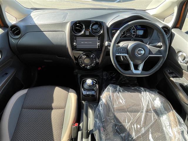 ノート e-パワー メダリスト 純正SDナビ/アラウンドビューモニター/ETC/前方ドライブレコーダー/Bluetooth/ハーフレザー/純正アルミホイール/純正フロアマット/前後コーナーセンサー/LEDヘッドライト/横滑り防止装置(30枚目)