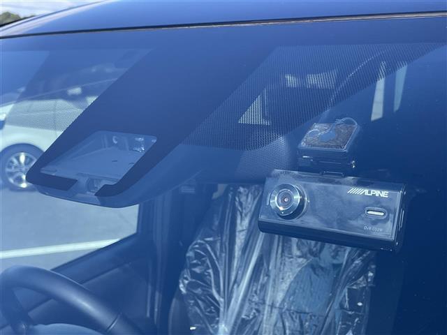 ヴォクシー ZS 煌II アルパイン製ナビ/Bluetooth/フルセグTV/バックカメラ/ETC/両側パワースライドドア/前後ドライブレコーダー/純正アルミホイール/純正フロアマット/クルーズコントロール/LEDヘッドライト(5枚目)