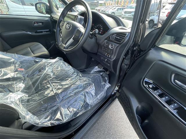 ヴォクシー ZS 煌II アルパイン製ナビ/Bluetooth/フルセグTV/バックカメラ/ETC/両側パワースライドドア/前後ドライブレコーダー/純正アルミホイール/純正フロアマット/クルーズコントロール/LEDヘッドライト(30枚目)