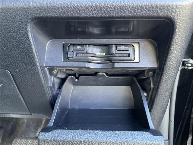 ヴォクシー ZS 煌II アルパイン製ナビ/Bluetooth/フルセグTV/バックカメラ/ETC/両側パワースライドドア/前後ドライブレコーダー/純正アルミホイール/純正フロアマット/クルーズコントロール/LEDヘッドライト(35枚目)