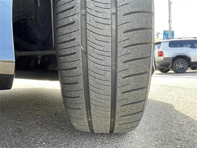 ヴォクシー ZS 煌II アルパイン製ナビ/Bluetooth/フルセグTV/バックカメラ/ETC/両側パワースライドドア/前後ドライブレコーダー/純正アルミホイール/純正フロアマット/クルーズコントロール/LEDヘッドライト(40枚目)