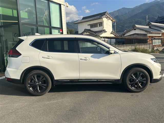 エクストレイル 20Xi レザーエディション 純正9型ナビ/全周囲カメラ/プロパイロット/インテリジェントルームミラー/アイドリングストップ/黒革温電動シート/純正ドライブレコーダー/クリアランスソナー/LEDヘッドライト/革巻きステアリング(15枚目)