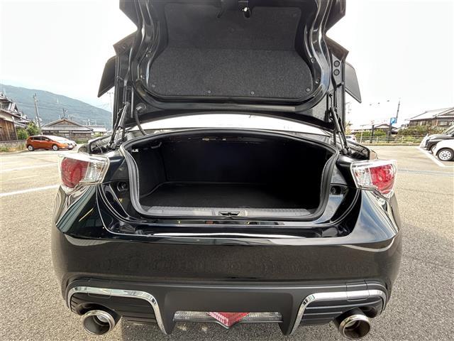 86 GTリミテッド 純正7型ナビ/バックカメラ/クルーズコントロール/ドライブレコーダー/ハーフレザー/シートヒーター/パドルシフト/Bluetooth/フルセグTV/リアウイング/電格ミラー/オートライト/ETC禁煙車(14枚目)