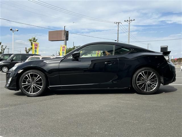 86 GTリミテッド 純正7型ナビ/バックカメラ/クルーズコントロール/ドライブレコーダー/ハーフレザー/シートヒーター/パドルシフト/Bluetooth/フルセグTV/リアウイング/電格ミラー/オートライト/ETC禁煙車(18枚目)