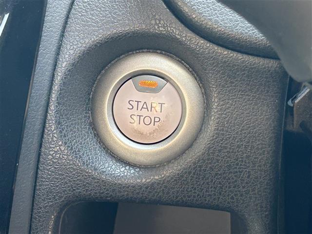 ノート ｅ－パワー　Ｘ　純正７型ナビ／全周囲カメラ／クリアランスソナー／インテリジェントルームミラー／ステアリングリモコン／純正ドアバイザー／電格ミラー／オートライト／衝突被害軽減装置／車線逸脱防止装置／純正ドアバイザー（10枚目）