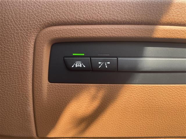 ３シリーズ ３２０ｄブルーパフォーマンス　Ｍスポーツ　イノベーションパッケージ／純正ナビ／バックカメラ／茶革シート／前席パワーシート／シートヒーター／運転席シートメモリー機能／ドライブレコーダー／パドルシフト／バックソナー／ＵＳＢ入力端子／ＥＴＣ／禁煙車（8枚目）