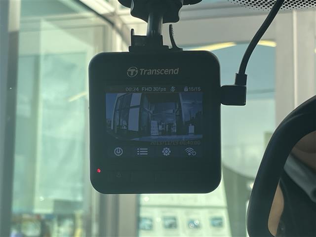 ３シリーズ ３２０ｄブルーパフォーマンス　Ｍスポーツ　イノベーションパッケージ／純正ナビ／バックカメラ／茶革シート／前席パワーシート／シートヒーター／運転席シートメモリー機能／ドライブレコーダー／パドルシフト／バックソナー／ＵＳＢ入力端子／ＥＴＣ／禁煙車（9枚目）