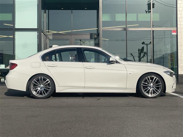 ３シリーズ ３２０ｄブルーパフォーマンス　Ｍスポーツ　イノベーションパッケージ／純正ナビ／バックカメラ／茶革シート／前席パワーシート／シートヒーター／運転席シートメモリー機能／ドライブレコーダー／パドルシフト／バックソナー／ＵＳＢ入力端子／ＥＴＣ／禁煙車（17枚目）