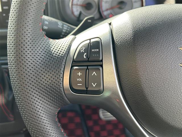 アルトワークス ベースグレード 7インチSDナビ/Bluetooth/ビルトインETC/エアロパーツ/フルセグTV/パドルシフト/社外フロアマット/純正アルミホイール/フットイルミネーション/フォグランプ/ウィンカーミラー/LED(20枚目)