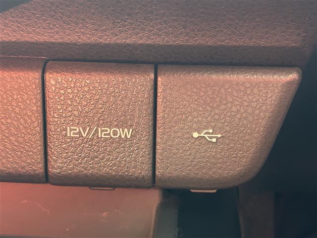 カムリ ＷＳブラックエディション　純正８型ディスプレイオーディオ／バックカメラ／赤レザーシート／前席シートヒーター／トヨタセーフティセンス／レーダークルーズコントロール／ブラインドスポットモニター／クリアランスソナー／禁煙車（27枚目）