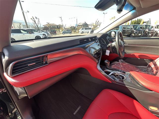 カムリ ＷＳブラックエディション　純正８型ディスプレイオーディオ／バックカメラ／赤レザーシート／前席シートヒーター／トヨタセーフティセンス／レーダークルーズコントロール／ブラインドスポットモニター／クリアランスソナー／禁煙車（33枚目）