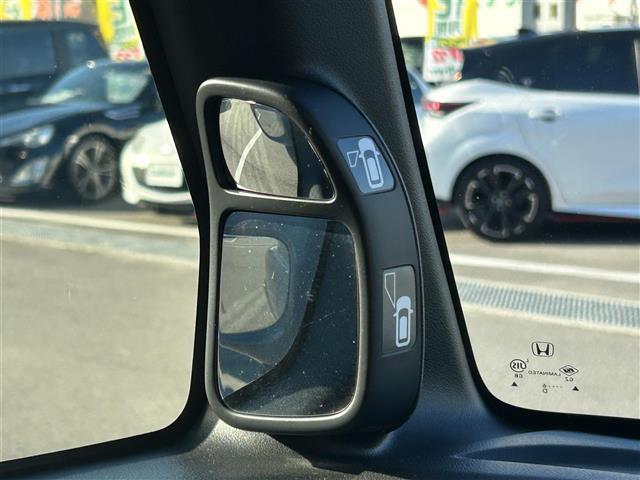 Ｎ－ＢＯＸ Ｇ・Ｌパッケージ　純正７型ナビ／バックカメラ／片側電動スライドドア／アイドリングストップ／Ｂｌｕｅｔｏｏｔｈ／フルセグＴＶ／純正フロアマット／電格ミラー／ドアバイザー／後席サンシェイド／ステアリングリモコン／禁煙車（5枚目）