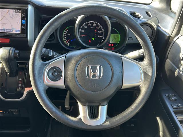 Ｎ－ＢＯＸ Ｇ・Ｌパッケージ　純正７型ナビ／バックカメラ／片側電動スライドドア／アイドリングストップ／Ｂｌｕｅｔｏｏｔｈ／フルセグＴＶ／純正フロアマット／電格ミラー／ドアバイザー／後席サンシェイド／ステアリングリモコン／禁煙車（19枚目）