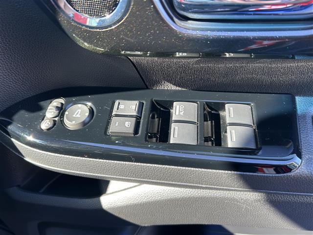 Ｎ－ＢＯＸカスタム Ｇ・Ｌホンダセンシング　純正８型ナビ／バックカメラ／両側電動スライド／アダプティブクルーズコントロール／アイドリングストップ／前後ドライブレコーダー／ドアバイザー／電格ミラー／ステアリングリモコン／ＵＳＢ入力端子／禁煙車（30枚目）