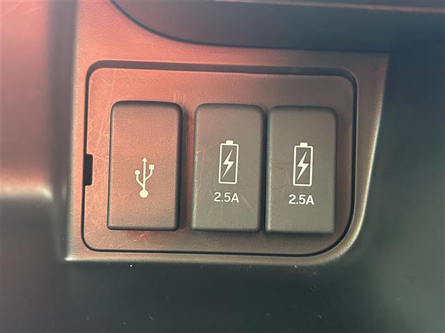 Ｎ－ＢＯＸカスタム Ｇ・Ｌホンダセンシング　純正７型ナビ／Ｂｌｕｅｔｏｏｔｈ／フルセグＴＶ／バックカメラ／両側電動スライドドア／アダプティブクルーズコントロール／前席シートヒーター／バックソナー／ＵＳＢ入力端子／アイドリングストップ／禁煙車（7枚目）