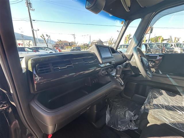 Ｎ－ＢＯＸカスタム Ｇ・Ｌホンダセンシング　純正７型ナビ／Ｂｌｕｅｔｏｏｔｈ／フルセグＴＶ／バックカメラ／両側電動スライドドア／アダプティブクルーズコントロール／前席シートヒーター／バックソナー／ＵＳＢ入力端子／アイドリングストップ／禁煙車（27枚目）