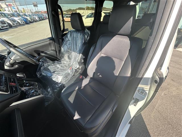 エスクァイア Ｇｉ　純正９型ナビ／純正１２．１型後席モニター／両側電動スライドドア／トヨタセーフティセンス／クルーズコントロール／クリアランスソナー／Ｂｌｕｅｔｏｏｔｈ／フルセグＴＶ／レザーシート／シートヒーター／禁煙車（12枚目）