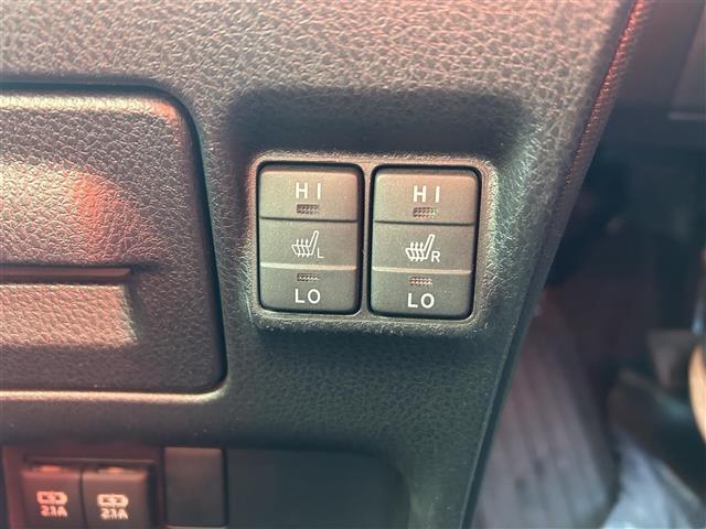 エスクァイア Ｇｉ　純正９型ナビ／純正１２．１型後席モニター／両側電動スライドドア／トヨタセーフティセンス／クルーズコントロール／クリアランスソナー／Ｂｌｕｅｔｏｏｔｈ／フルセグＴＶ／レザーシート／シートヒーター／禁煙車（28枚目）